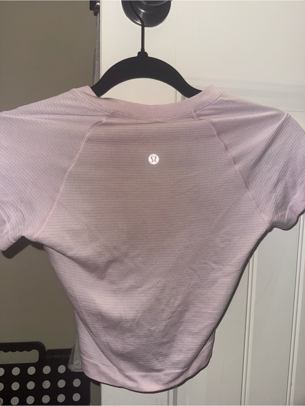 lululemon athletica Light Pink Short Sleeve Crop Top